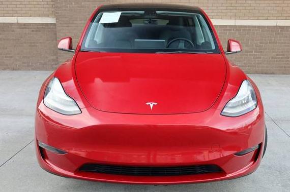 TESLA MODEL Y 2021 5YJYGDED4MF110218 image